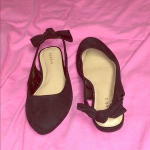 Sling back round toe flats